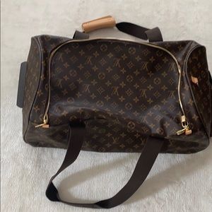 Louis Vuitton duffle 55 with 2 wheels